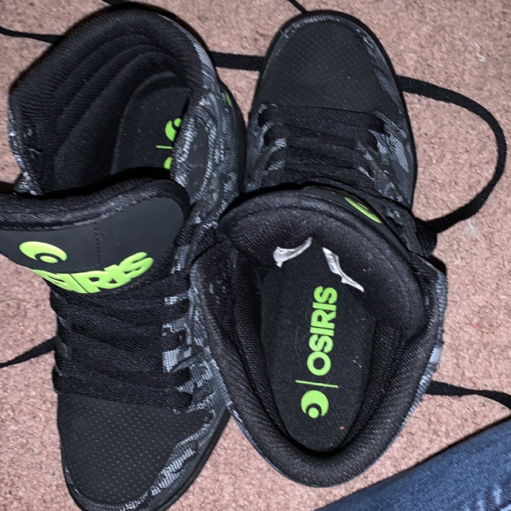 Osiris shoes size 7